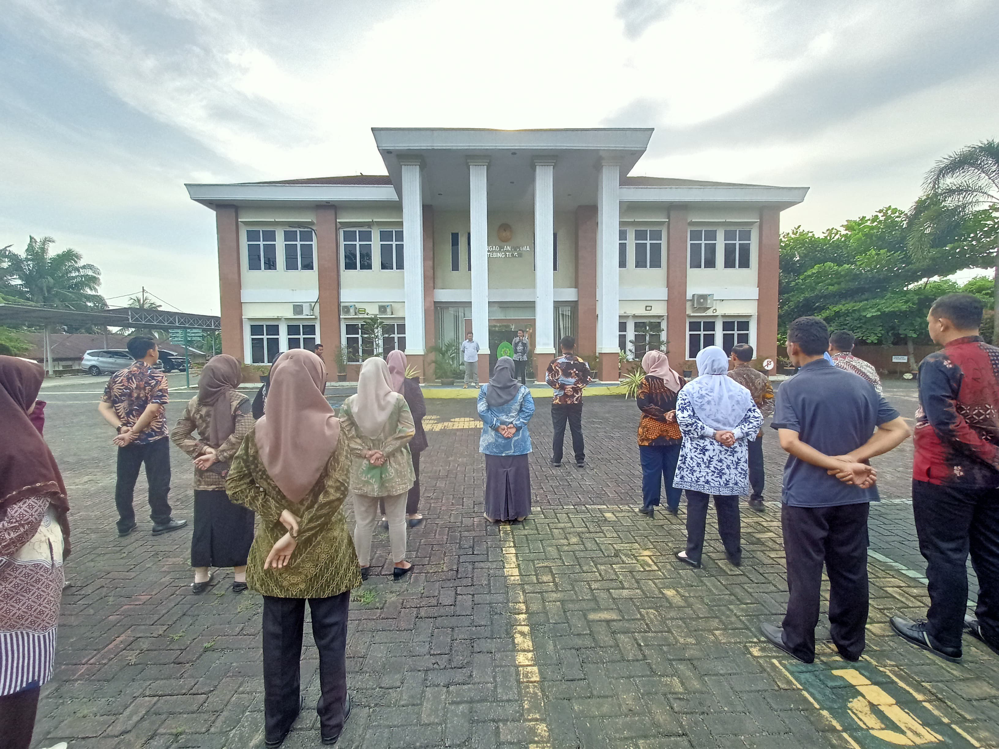 apel13 3