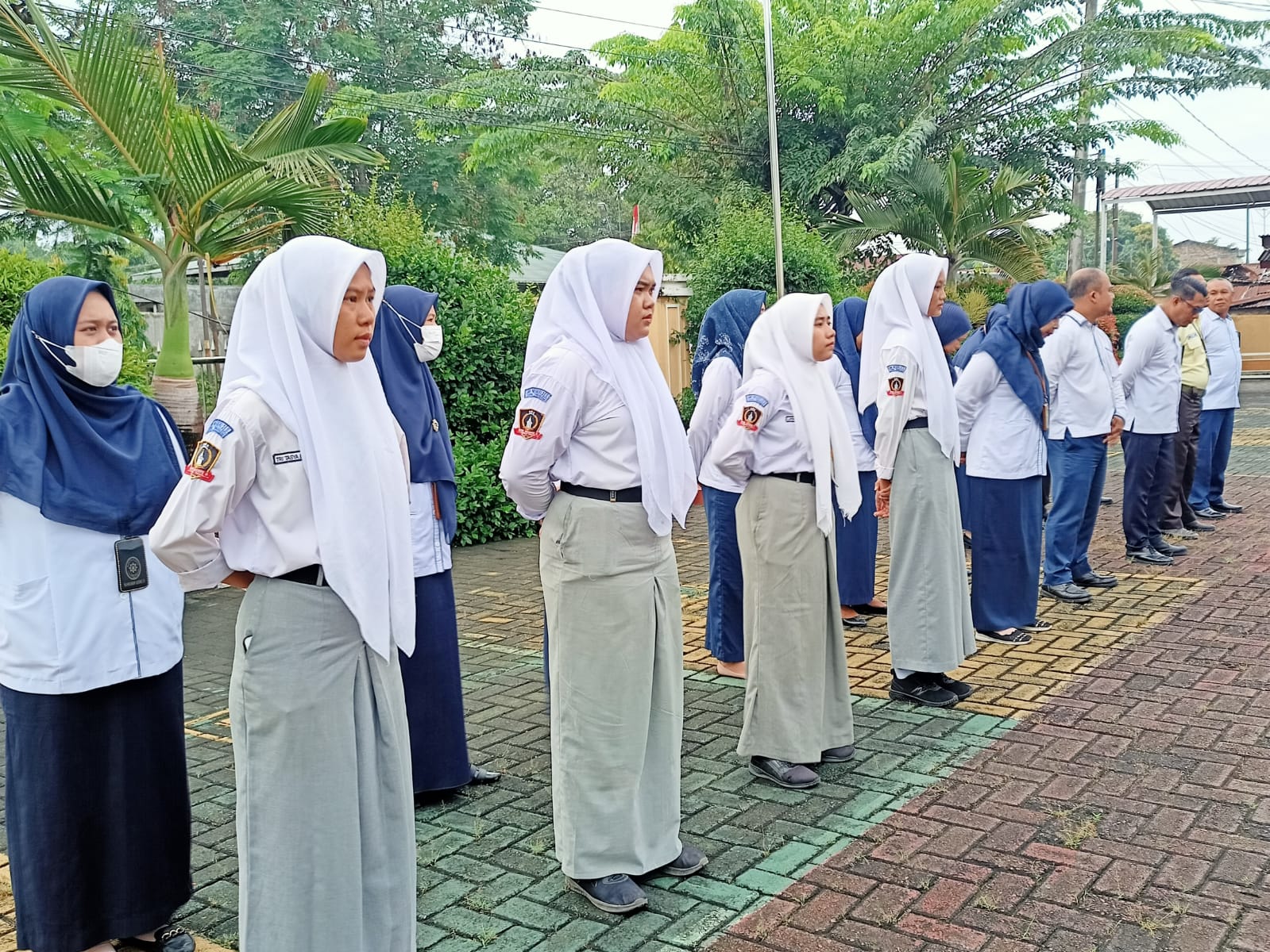 apel7okt 4